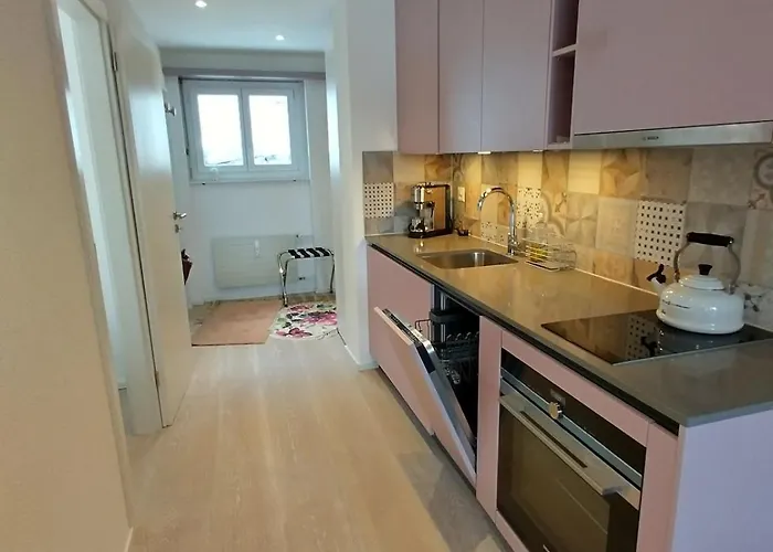 Montanji 7- Neu Renoviert, Tolle Aussicht! Apartment Leukerbad